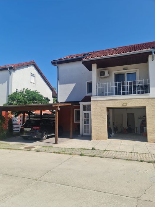 Vila spre inchierere Pipera American Village