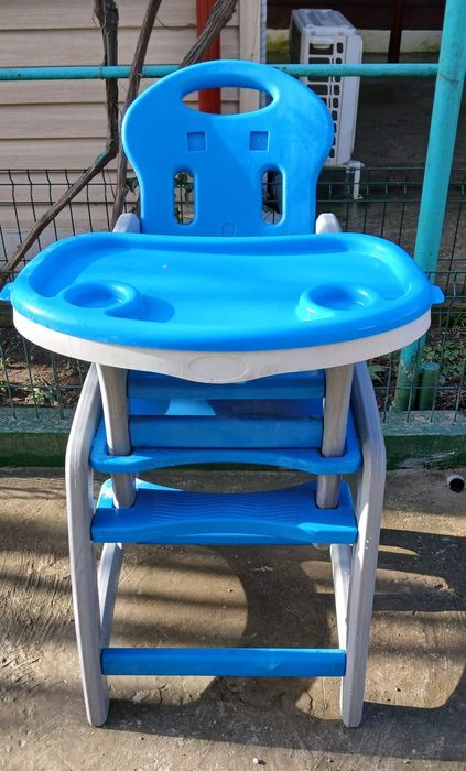 Scaun tip masă bebe