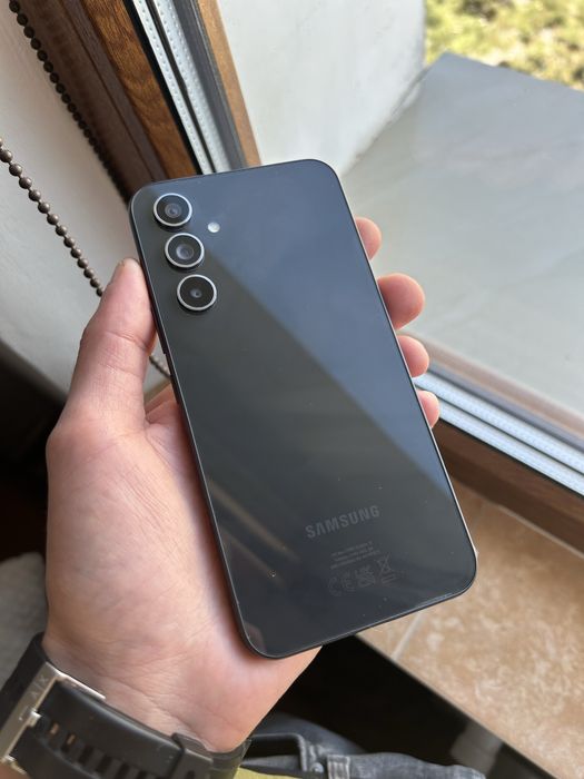 Samsung A54 nou!