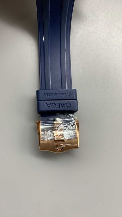 Omega seamaster diver 300m златно/синьо