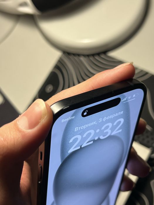 iPhone 15 ; iPhone 11