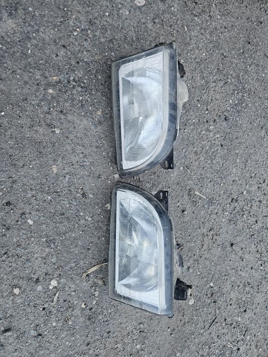 Usa  capotă  grilă faruri pompă  de injecție  si electromotor  Ford Transit 2,5 an 1994