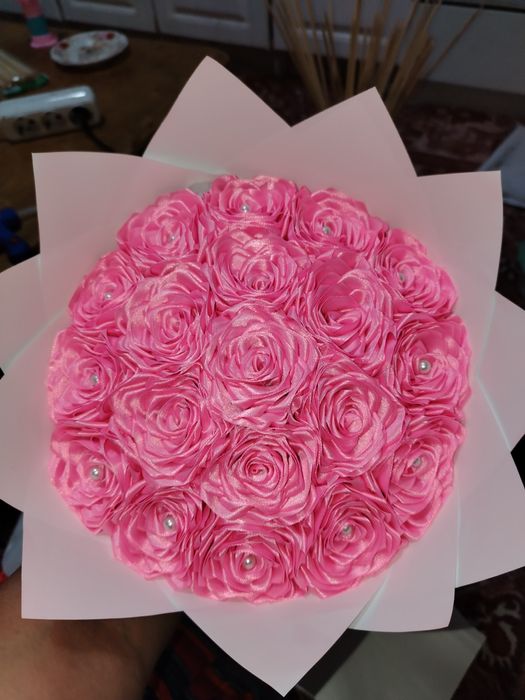 Цветы из атласных лент