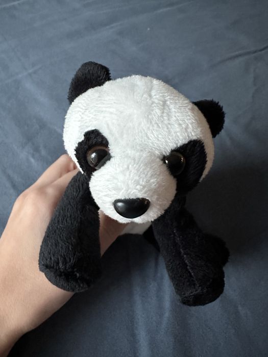 Малка плюшена играчка