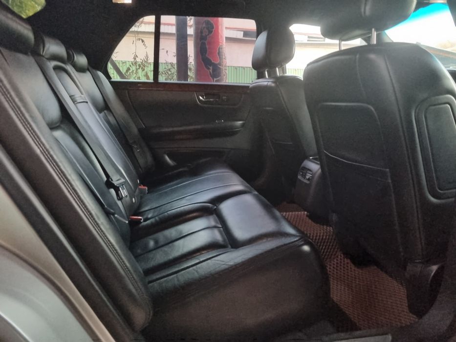 Cadillac Deville Touring Sedan