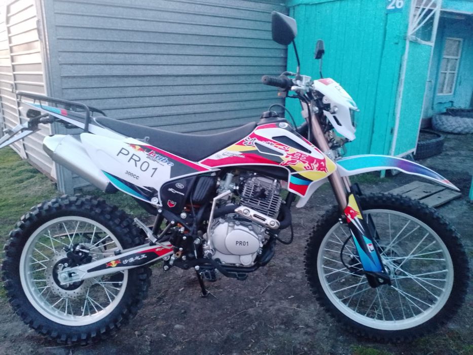 Продам мотоцикл 300 куб