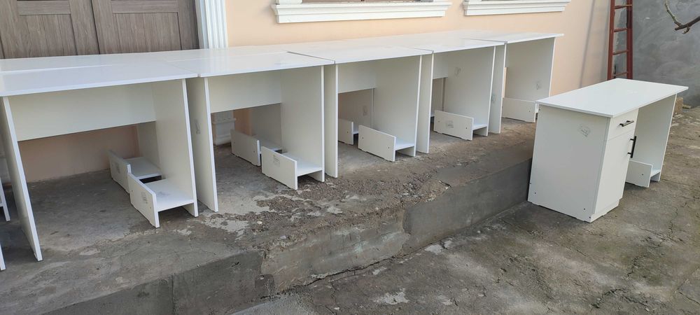 Компютерный писменный стол