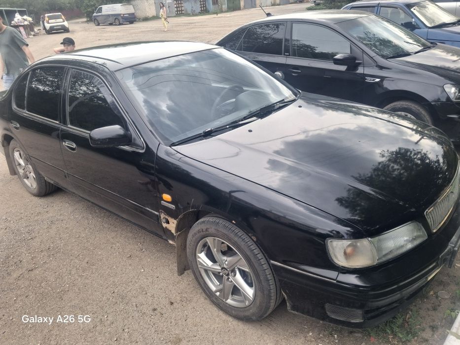 Продам автомобиль Nissan Maxima