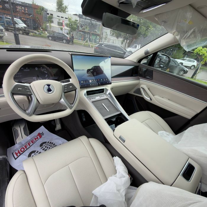 **Denza N9 Restyling Ultra