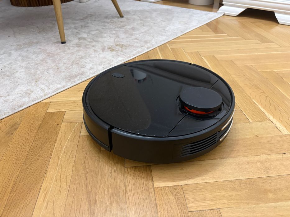 Mi  Robot Vacuum-Mop Pro