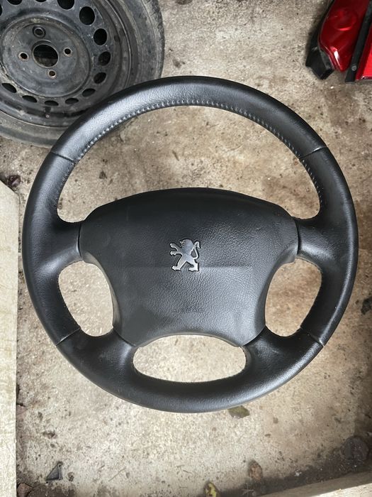 Волан за Пежо 407 2004 до 2008г