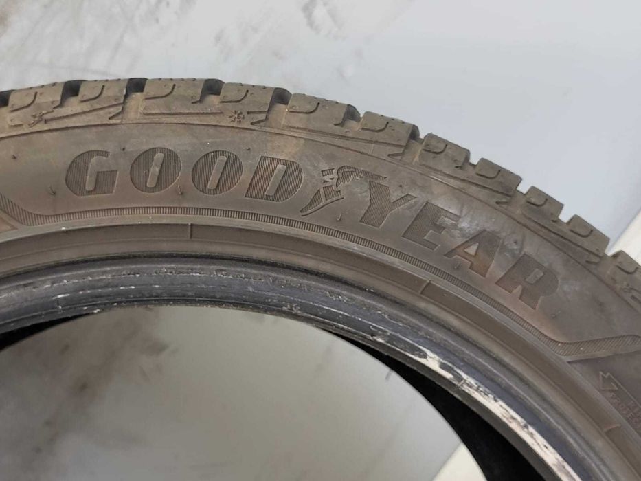 Anvelope 215/45 R16, iarna, GoodYear, DOT 2019