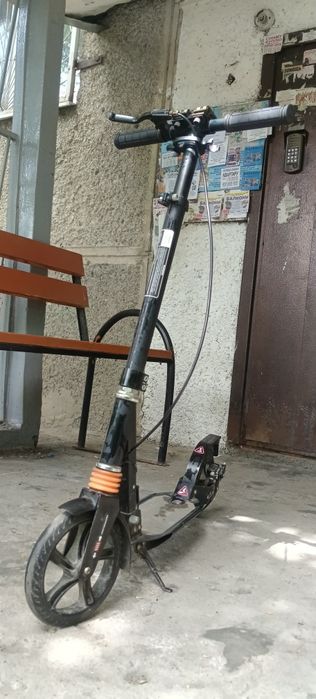 Продам самокат с мягкой подвеской