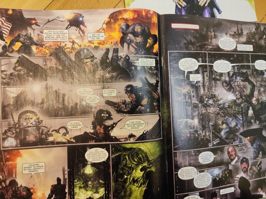 Колекция 2000AD комикси плюс подсрък артбук