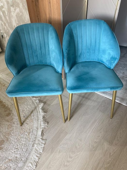 Стулья почти новые