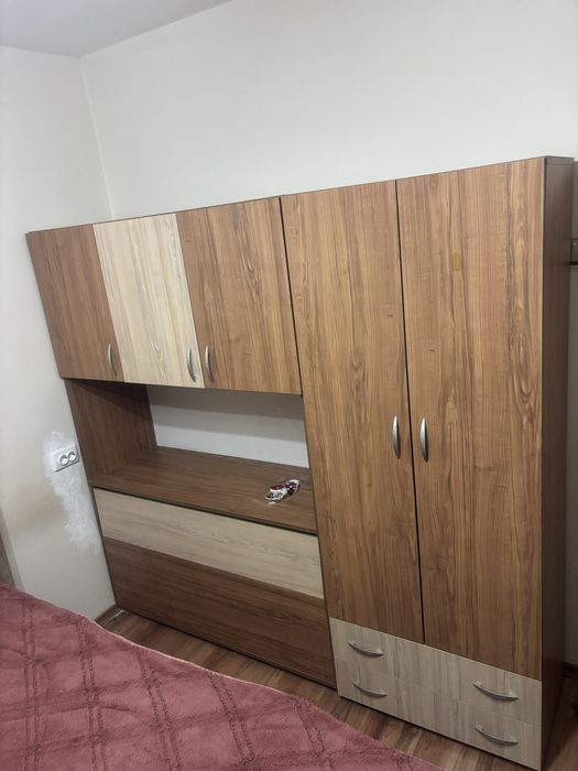 Шкаф за дрехи със скрин,две чекмеджета