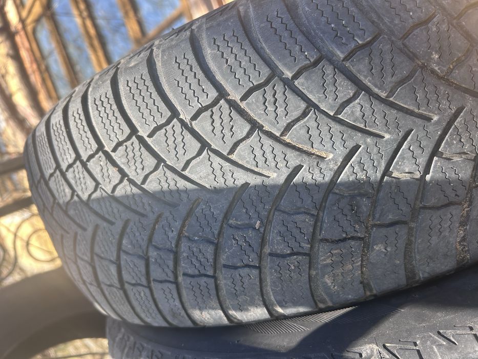 Cauciucuri all season bridgeston 195/65/R15 si 185/60/R15