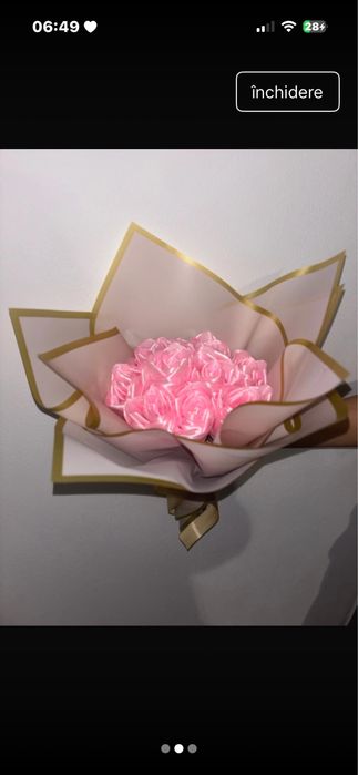 buchet de 9 trandafiri din satin