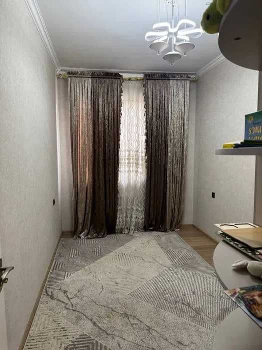 СРОЧНО !! Продается квартира в Яшнабаде 3/3/4 ( 63 кв/м ) Авиасозлар 4