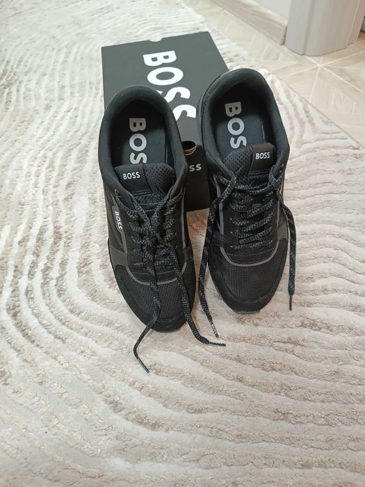 Чисто нови мъжки маратонки BOSS