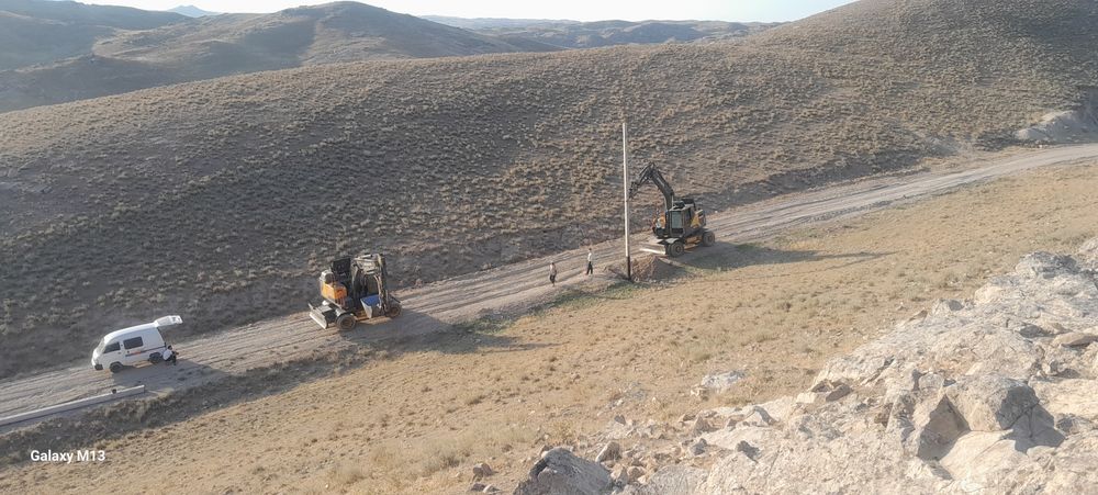 Ekskavator Stalba urnatish va teshish xizmati
