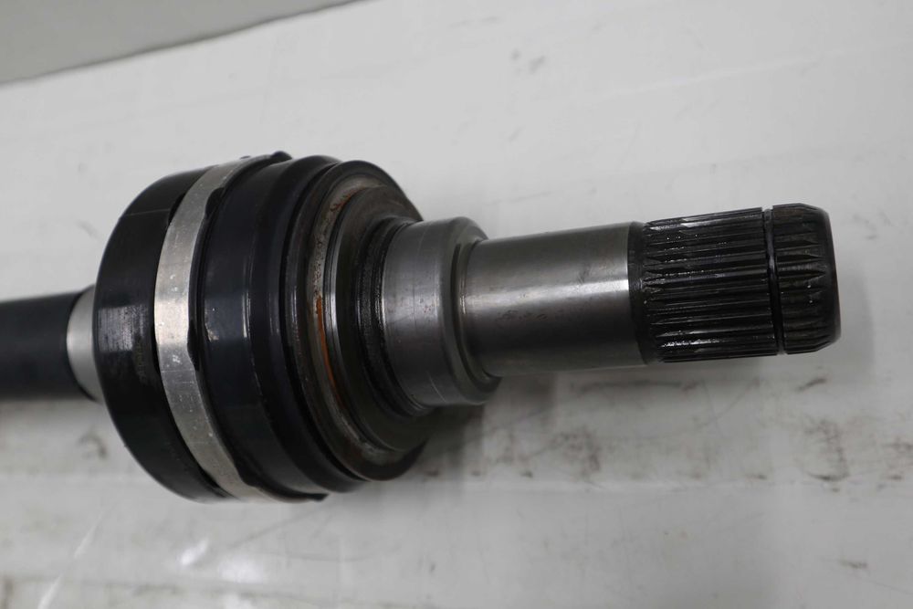 Задна лява полуоска БМВ Г11 Г12 5.0 Бензин М60 Бензин BMW G11 G12 5.0IX M60IX