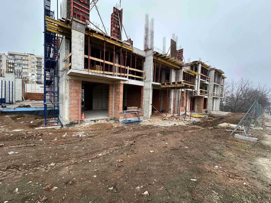 Продава се Двустаен апартамент в Горна Оряховица - 53 кв.м за 868 €/кв.м - Снимка #3