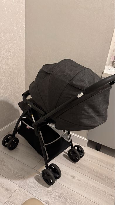 Продам коляску прогулочную