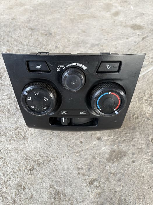 Продам климат контроля на isuzu d-max