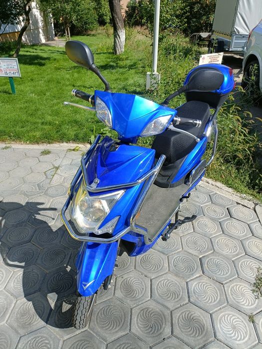 Scuter electric fără permis