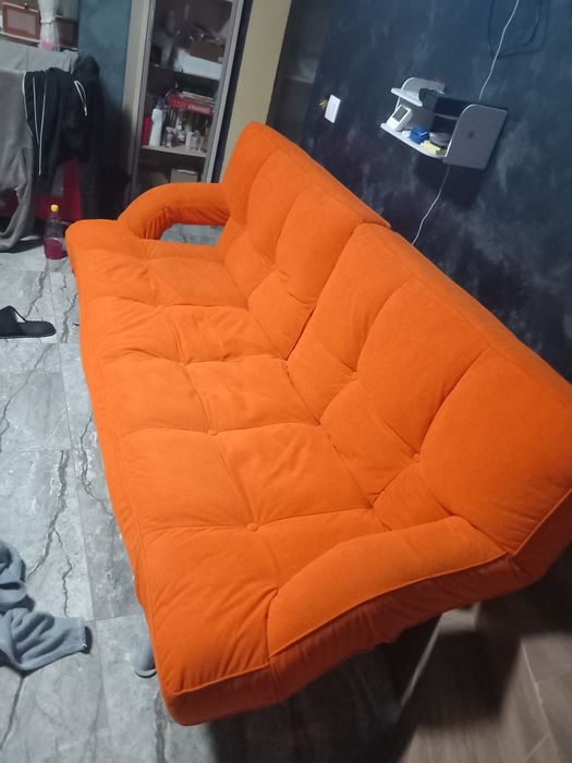 Vând canapea rabatabila 3 persoane