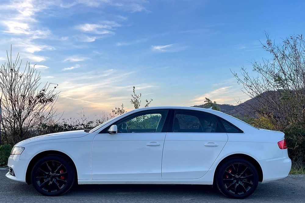 AUDI A4 2010 — imagine 4