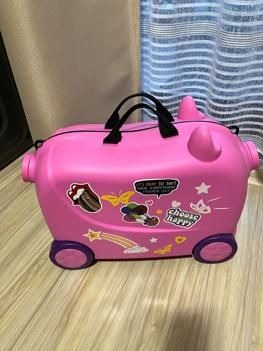 Куфар детски с колела