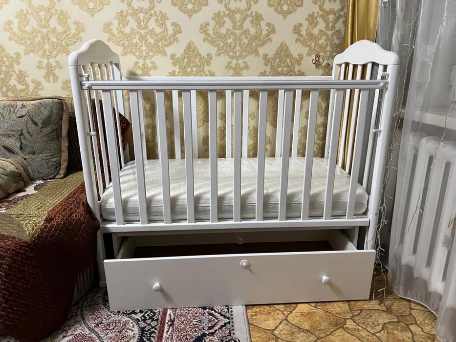 Продам манеж кровать  срочно !