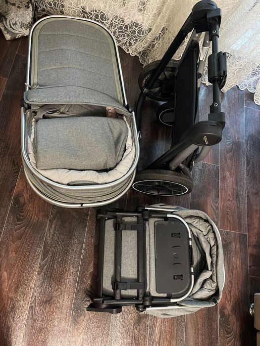Продам Коляска универсальная 2 в 1 CARRELLO Optima