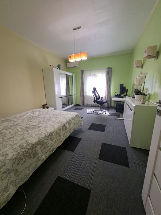 Mogosoaia  casa eleganta,f bine compartimentata în ce mai buna zona  lingă frf