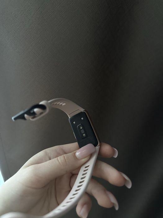 Смарт часы:HUAWEI Band 6