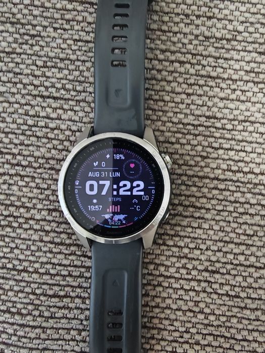Vând Garmin fenix 7s