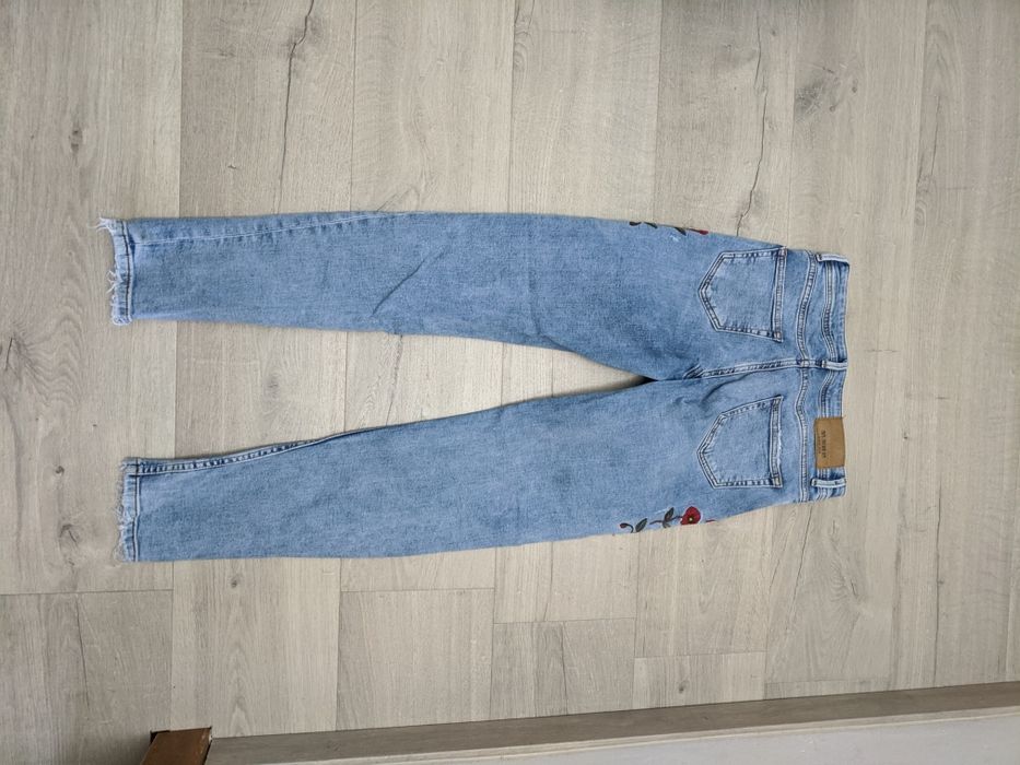 Blugi broderie maci Zara Basic, XS 32-34
