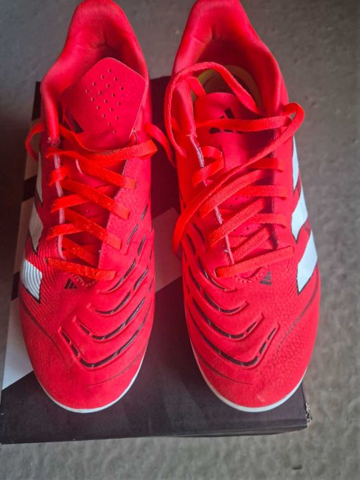 Оригинални футболни стоножки Adidas Predator Club TF – № 42 2/3
