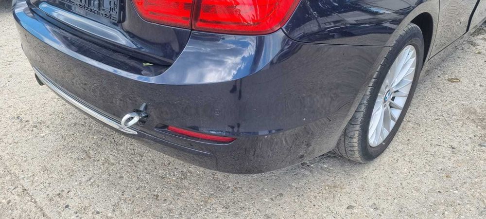 Bara spate luxury BMW F30 Imperialblau Brillanteffekt Metallic A89