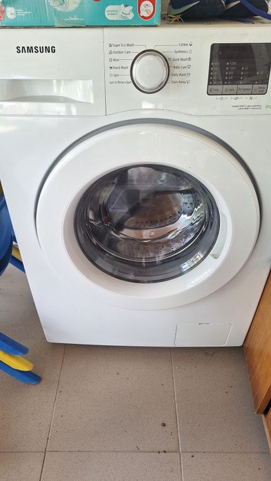 Vând masina se spalat Samsung