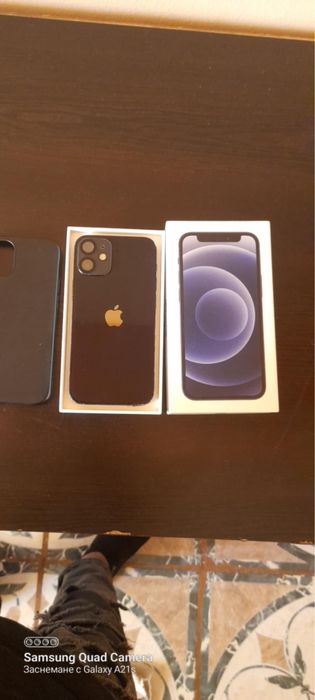 Iphone 12 mini много запазен