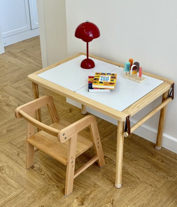 Детские столы и стулья