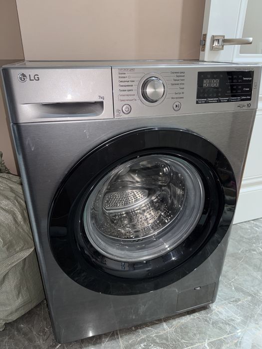 Стиральная машина LG F2M5HS6S серебристый