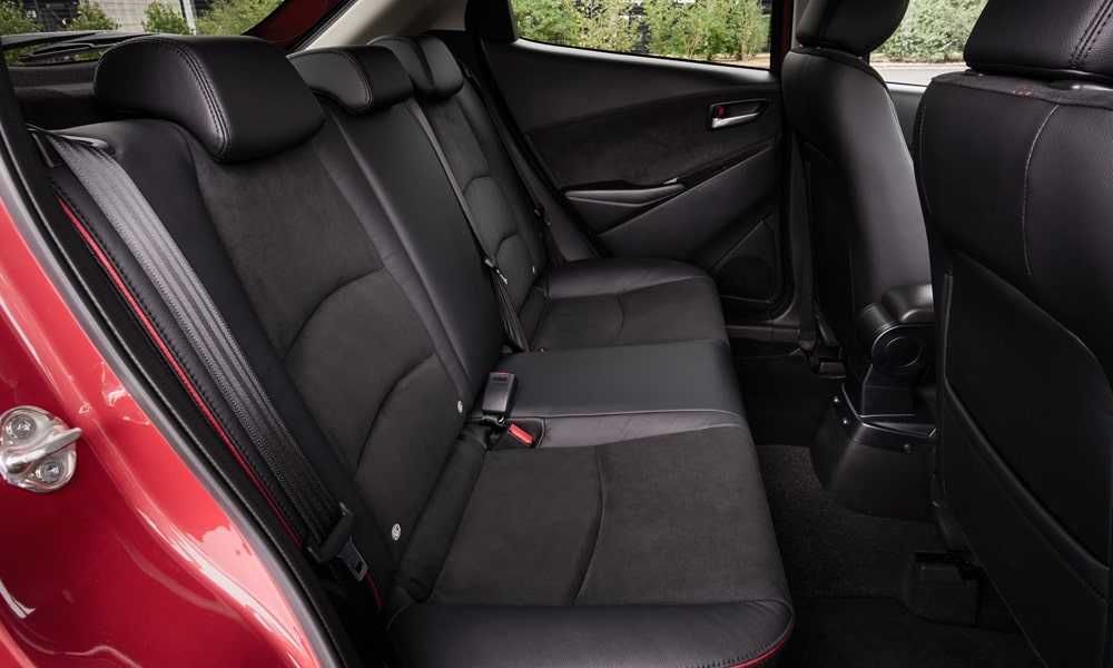 Mazda 2 Naqd va halol nasiya savdo