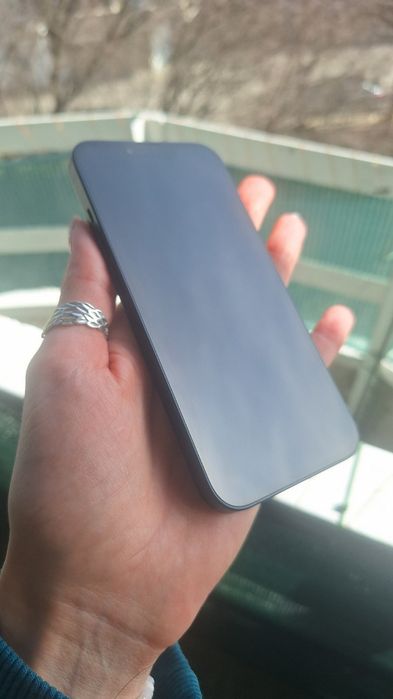 Iphone 13 128gb безупречен