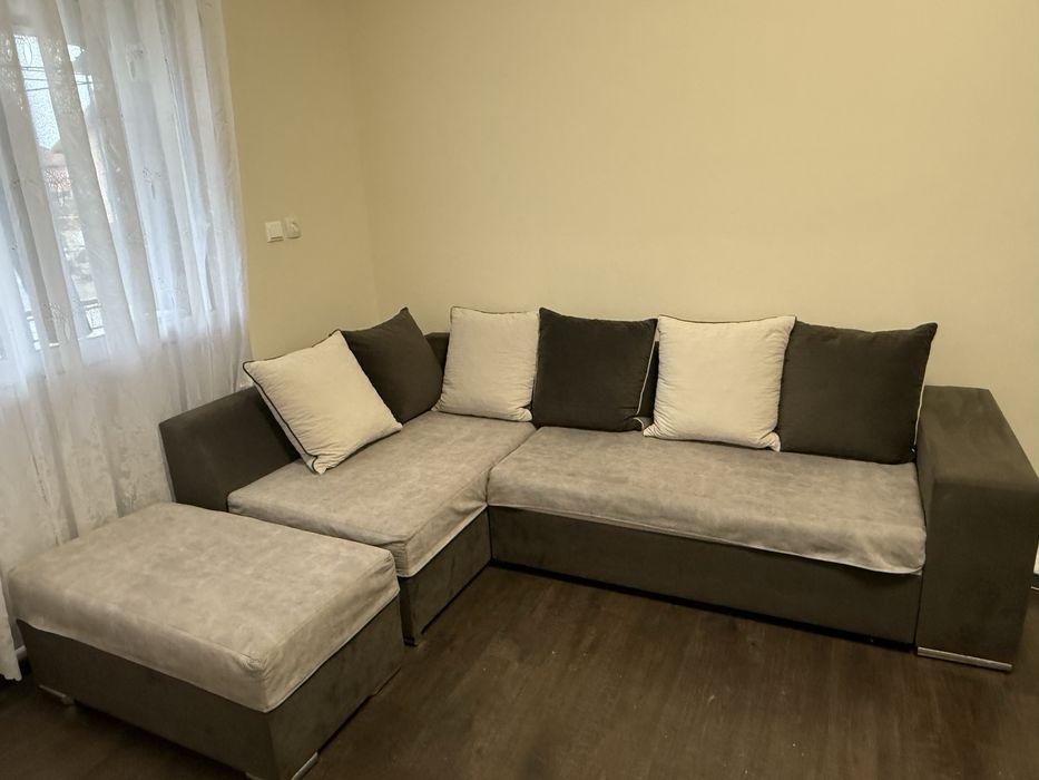 Продавам Ъглов диван