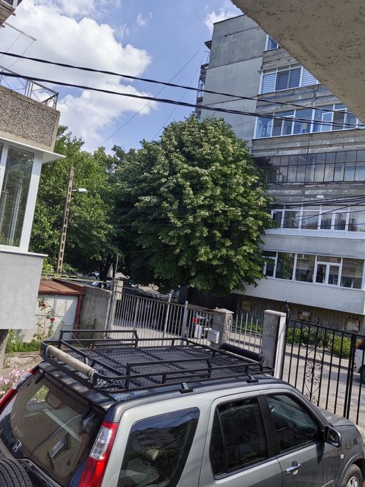 Багажник за покрив на автомобил