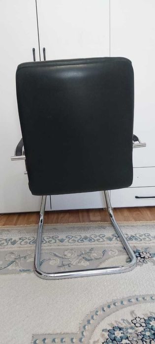 Офисное кресло, офисный стул